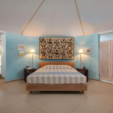 ديونيسوس 4* إكْسِيا