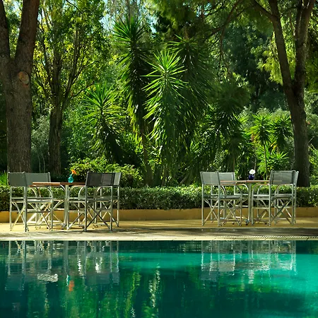 Dionysos Hotel