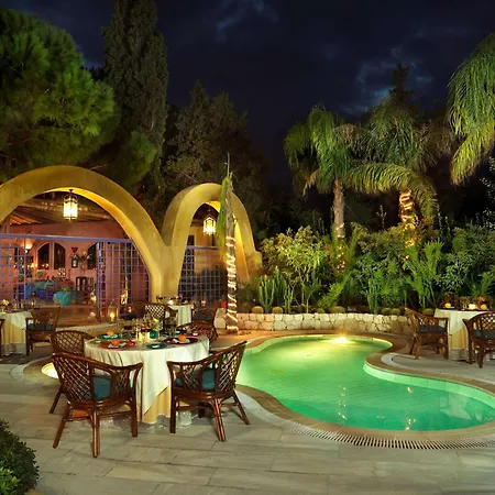 ディオニュソス 4* イキソス