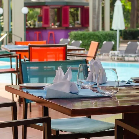 迪俄尼索斯酒店 4* 依克希亚