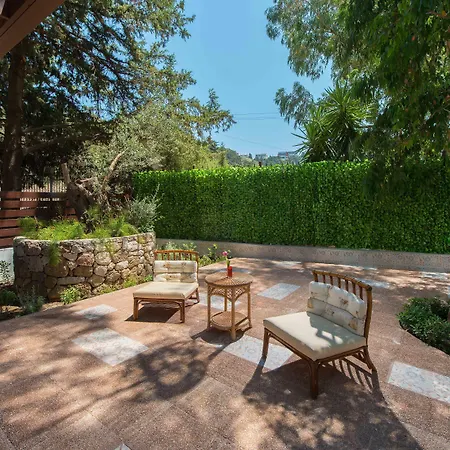 迪俄尼索斯酒店 酒店 4*