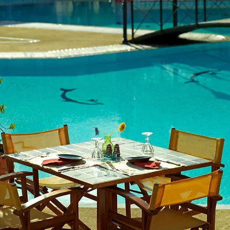 迪俄尼索斯酒店 酒店 4*