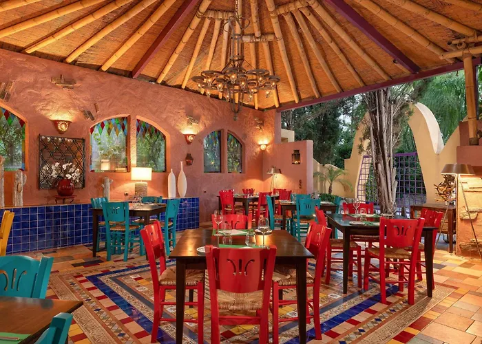 ديونيسوس 4* إكْسِيا