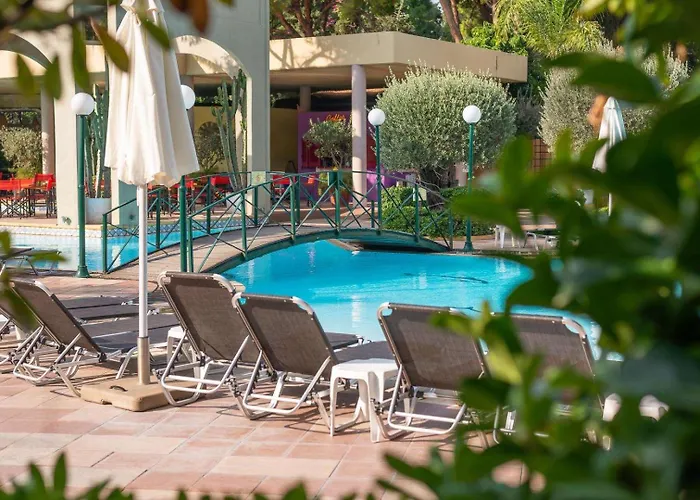 فندق ديونيسوس 4*