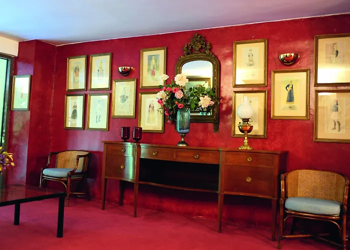 ديونيسوس إكْسِيا